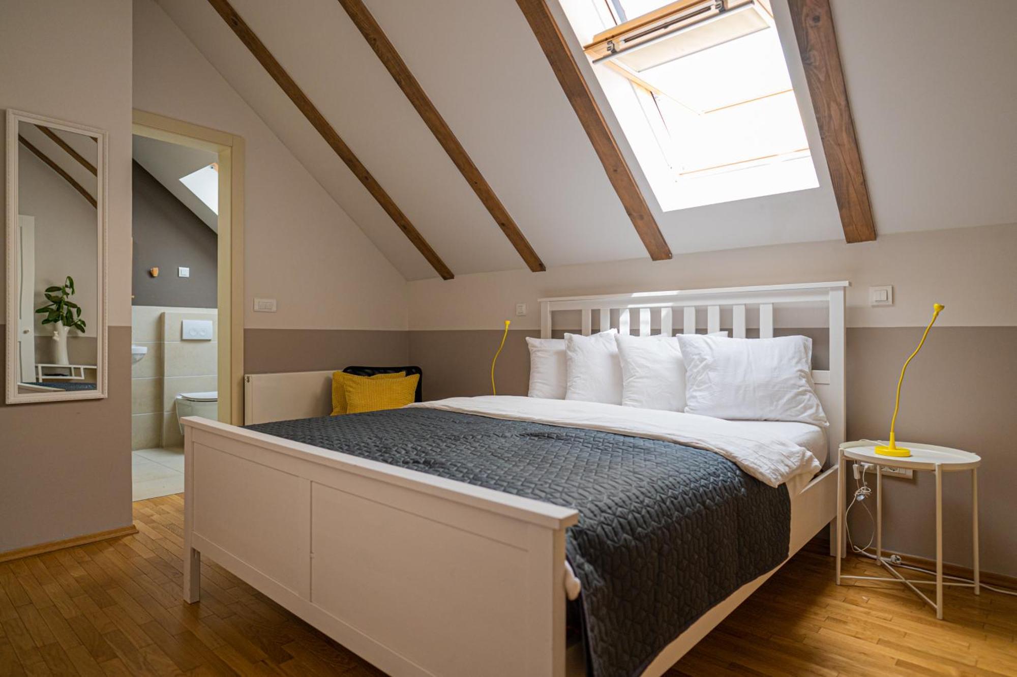 Paon Boutique Apartments Загреб Стая снимка
