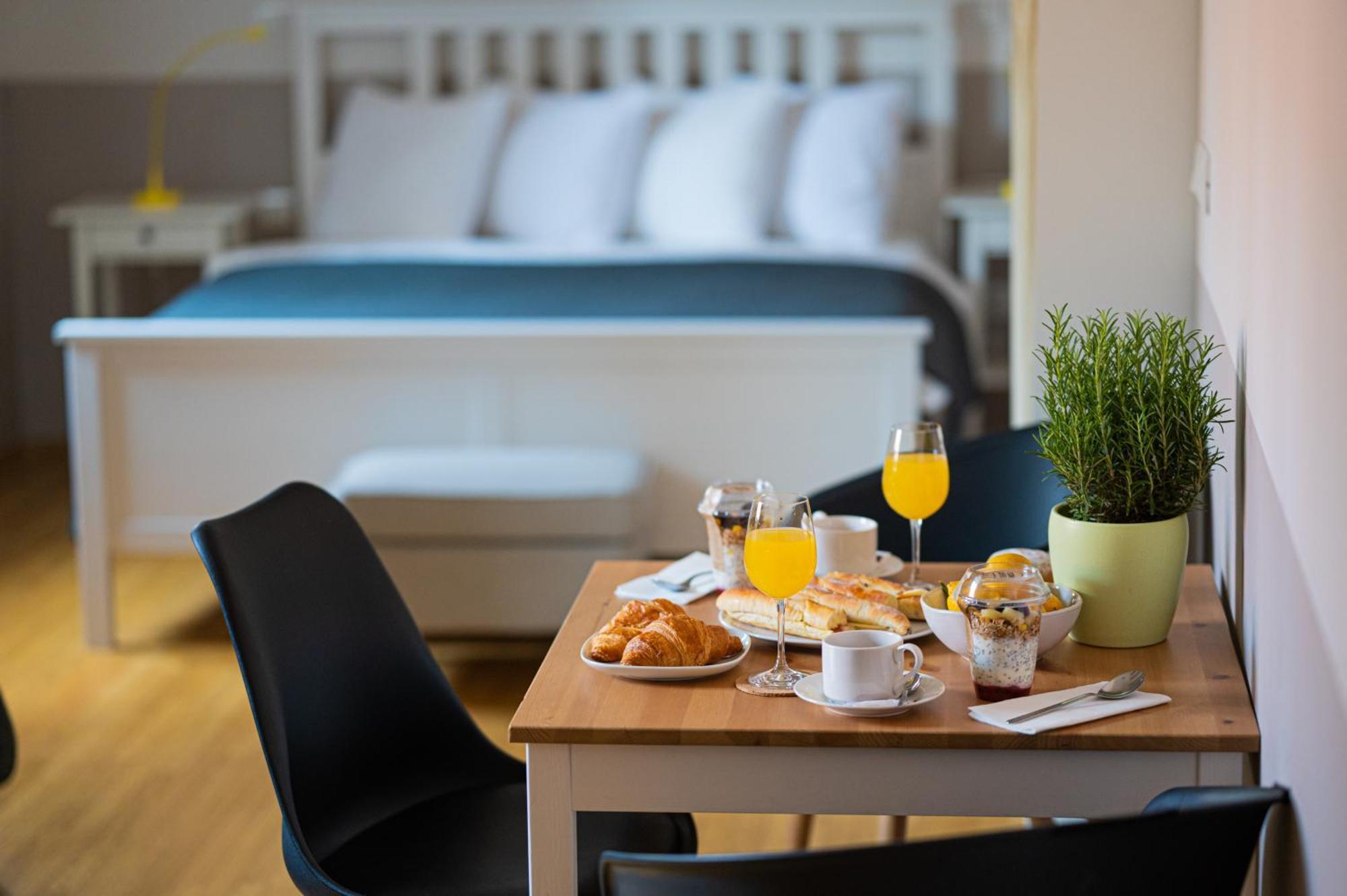Paon Boutique Apartments Загреб Стая снимка